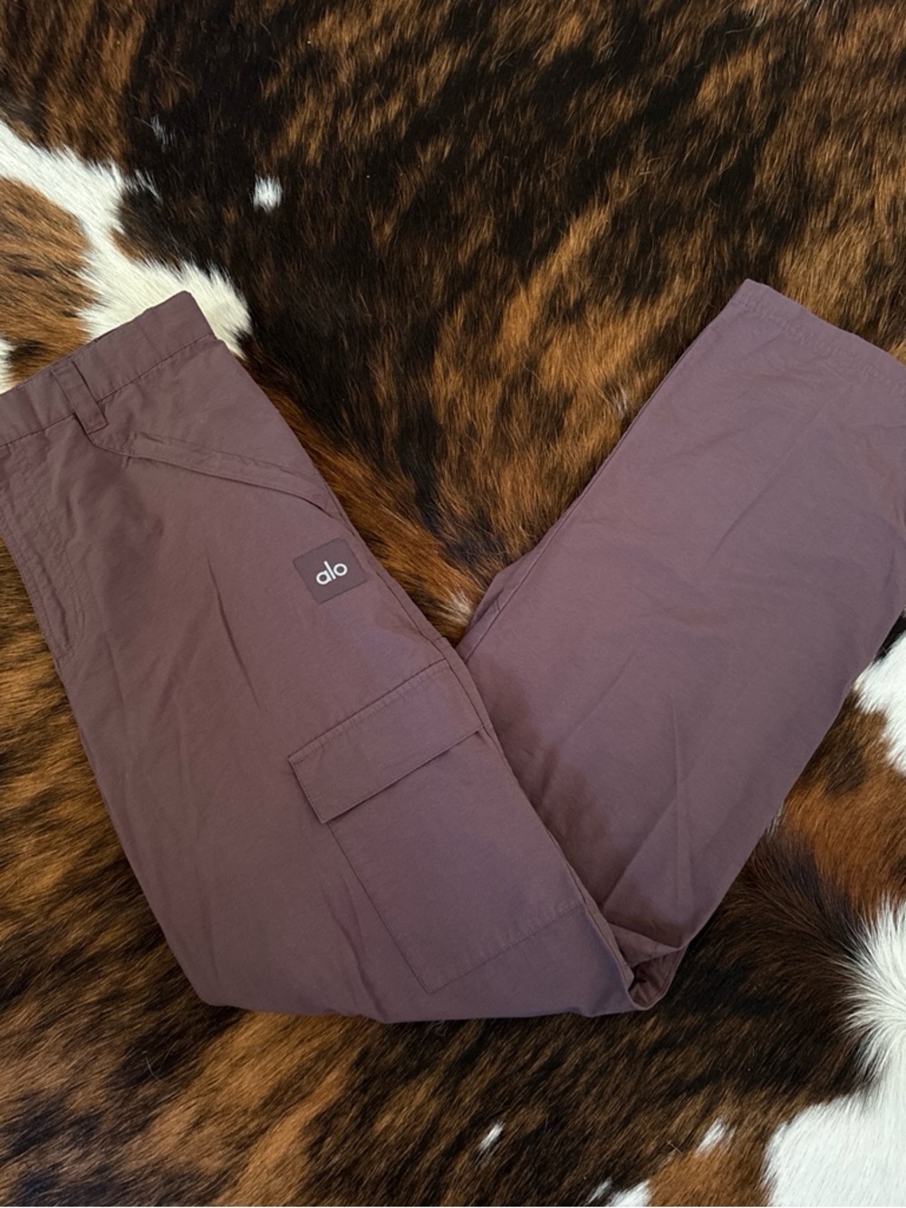 ALO Yoga Brown Cargo Pants with Side Pocket